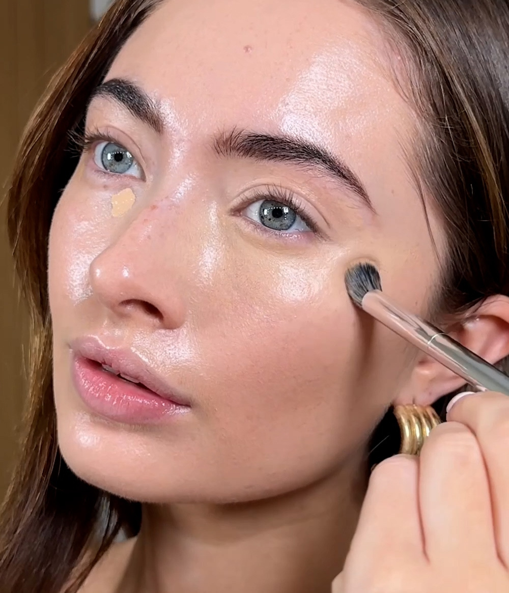 BUFFER CONCEALER BRUSH F12