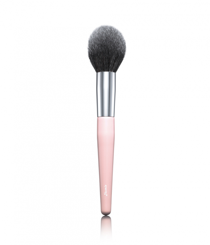 POINTED POWDER BRUSH 10 - LIMITED EDITION i gruppen KOSTER & TILBEHØR / KOSTER / Sminkekoster hos CAIA Cosmetics (CAI540)