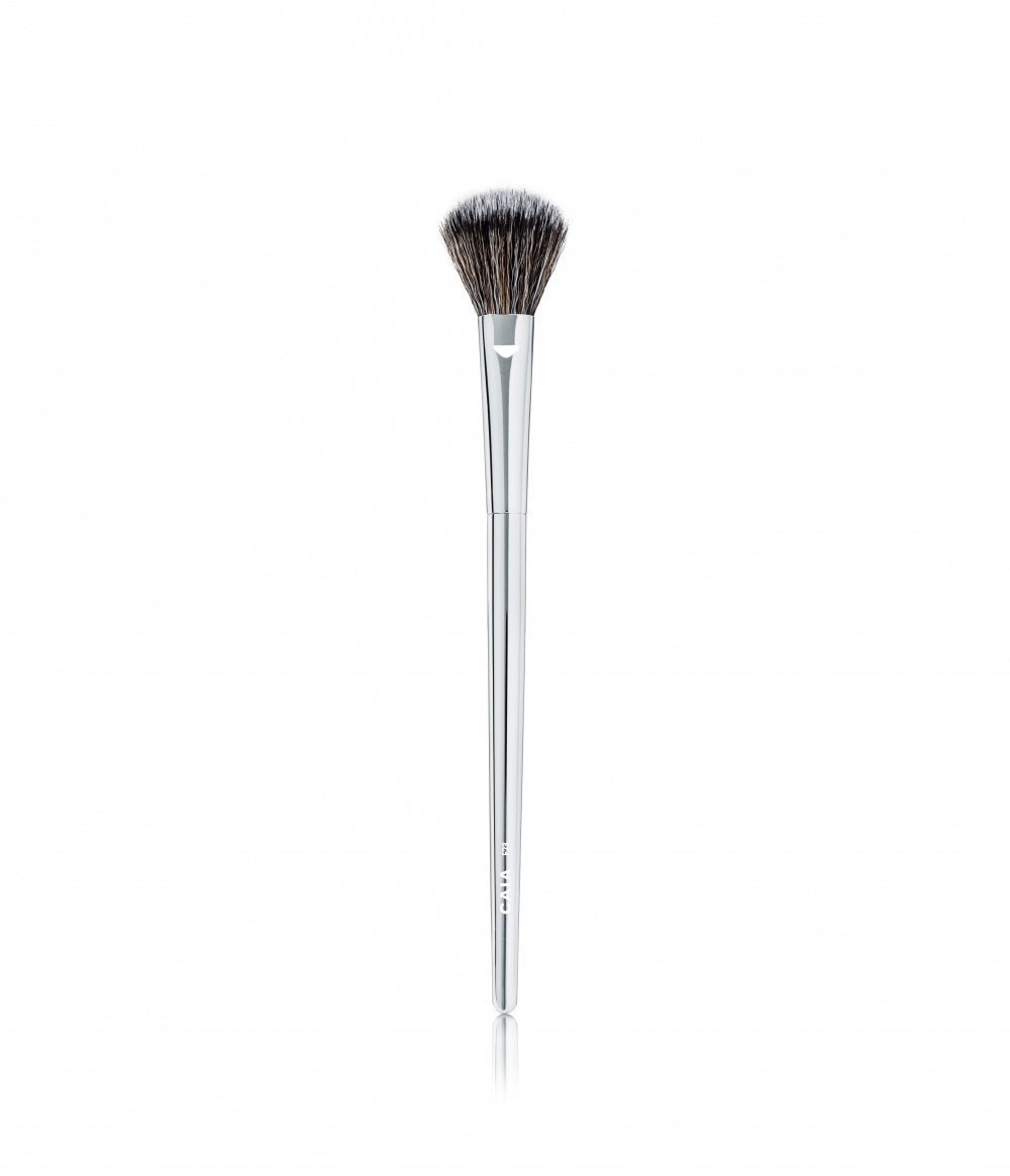 DETAILED HIGHLIGHTER BRUSH F23 i gruppen KOSTER & TILBEHØR / KOSTER / Sminkekoster hos CAIA Cosmetics (CAI546)